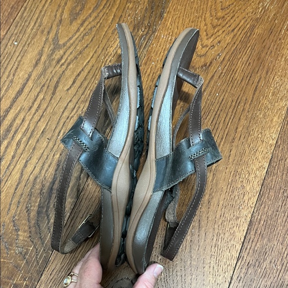 Chaco Maya ll Brown Leather Sandals - Picture 3 of 6